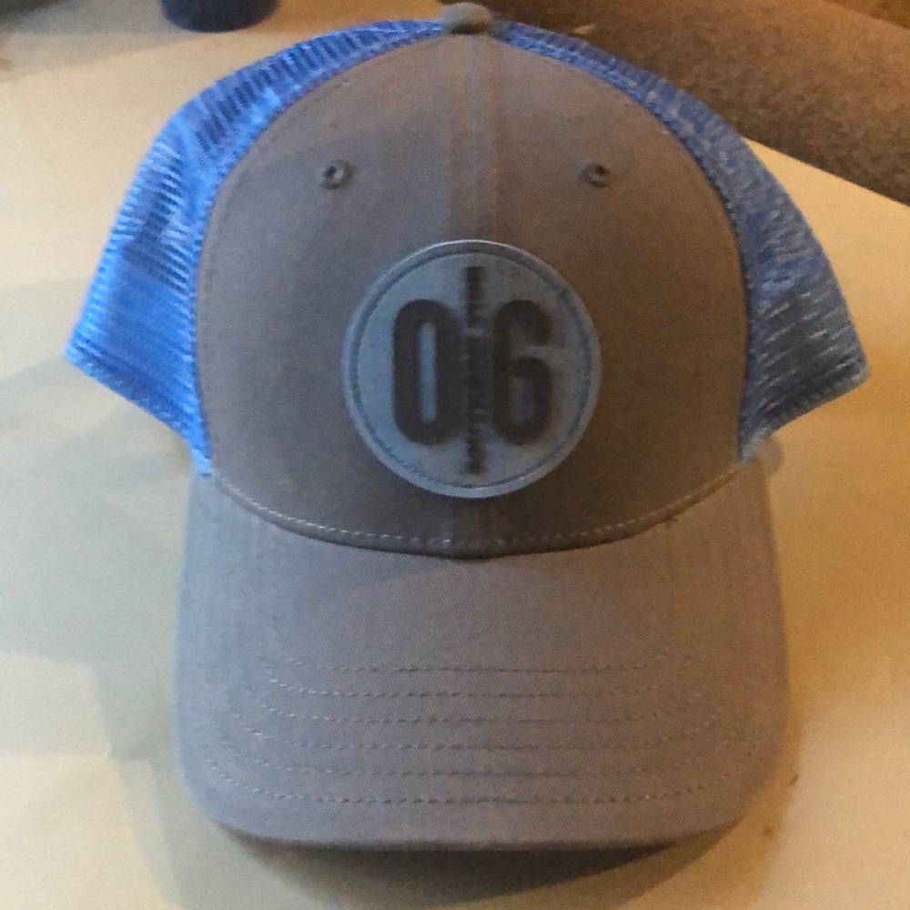 Southern tide trucker hat one size fits all
